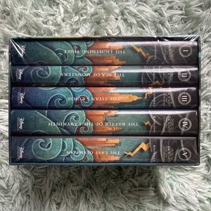 Percy Jackson Complete Series (Book Bundle)